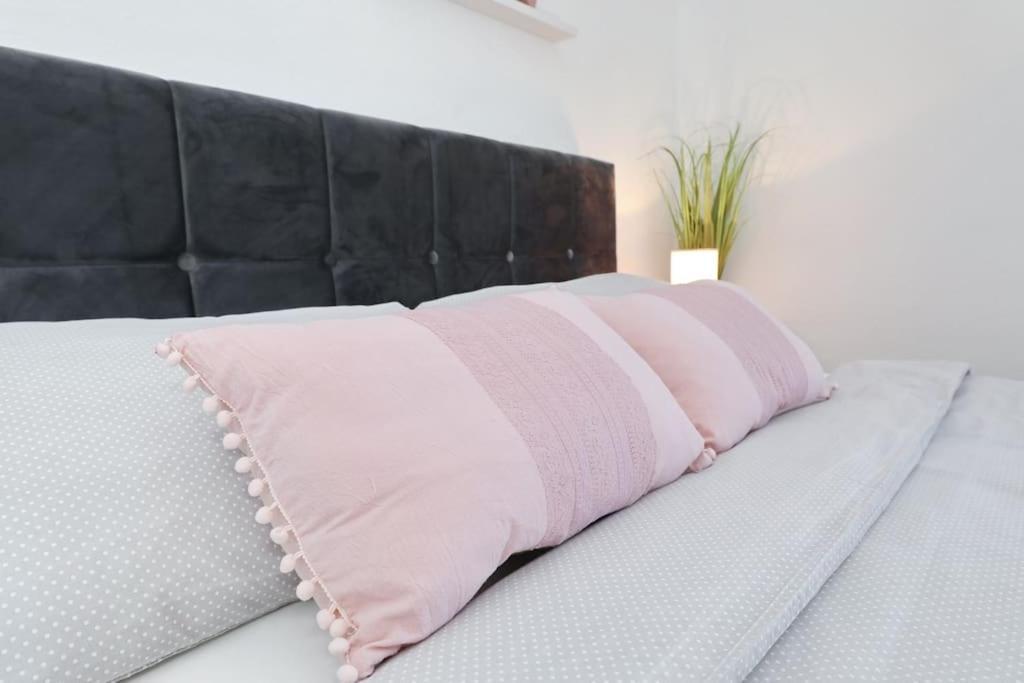 Ervenik Holiday House Aurora Borealis מראה חיצוני תמונה